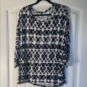Sunday Black and White Geometric Long Sleeve Top
